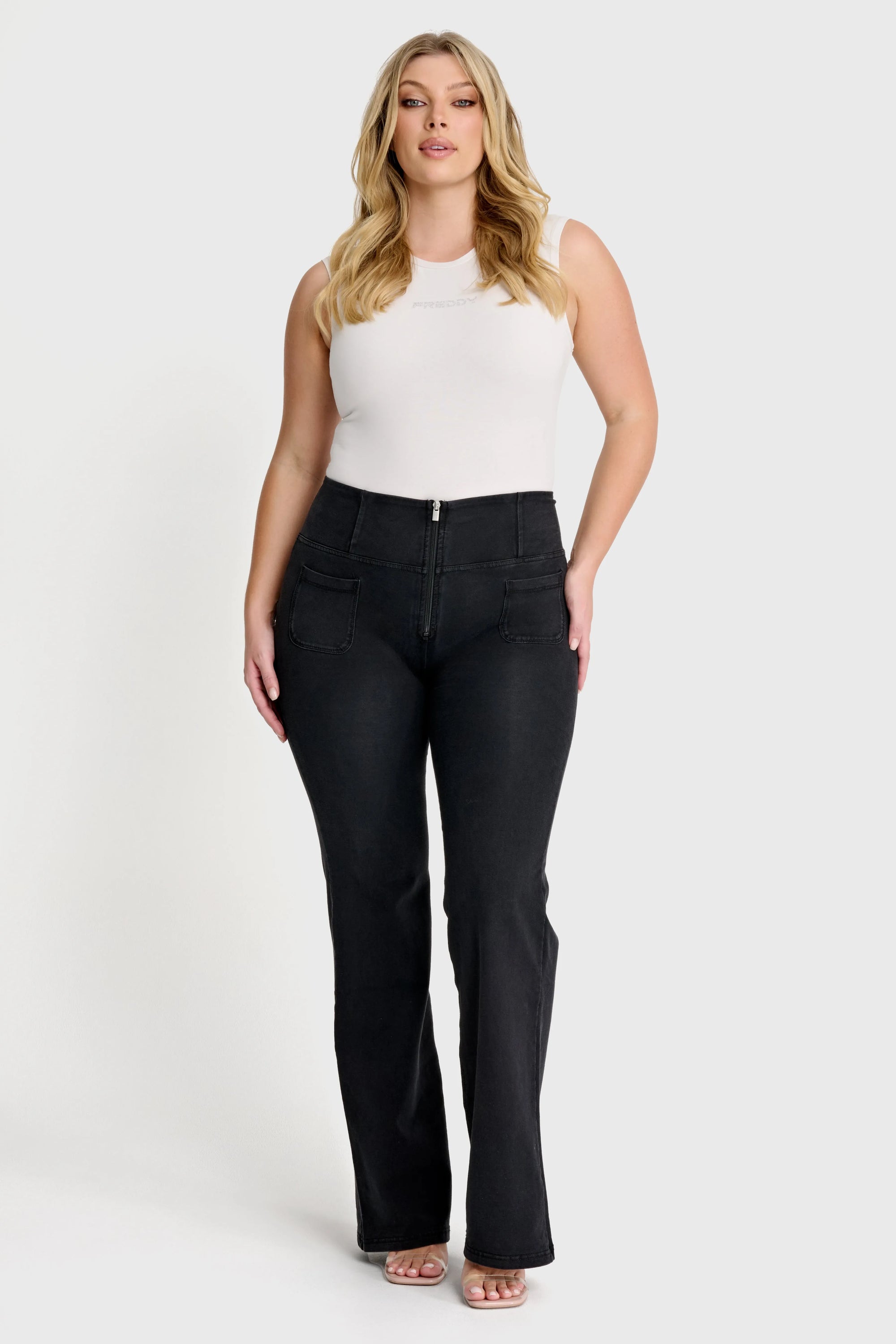 WR.UP® Denim with Front Pockets - Super High Waisted - Flare - Black + Black Stitching 1