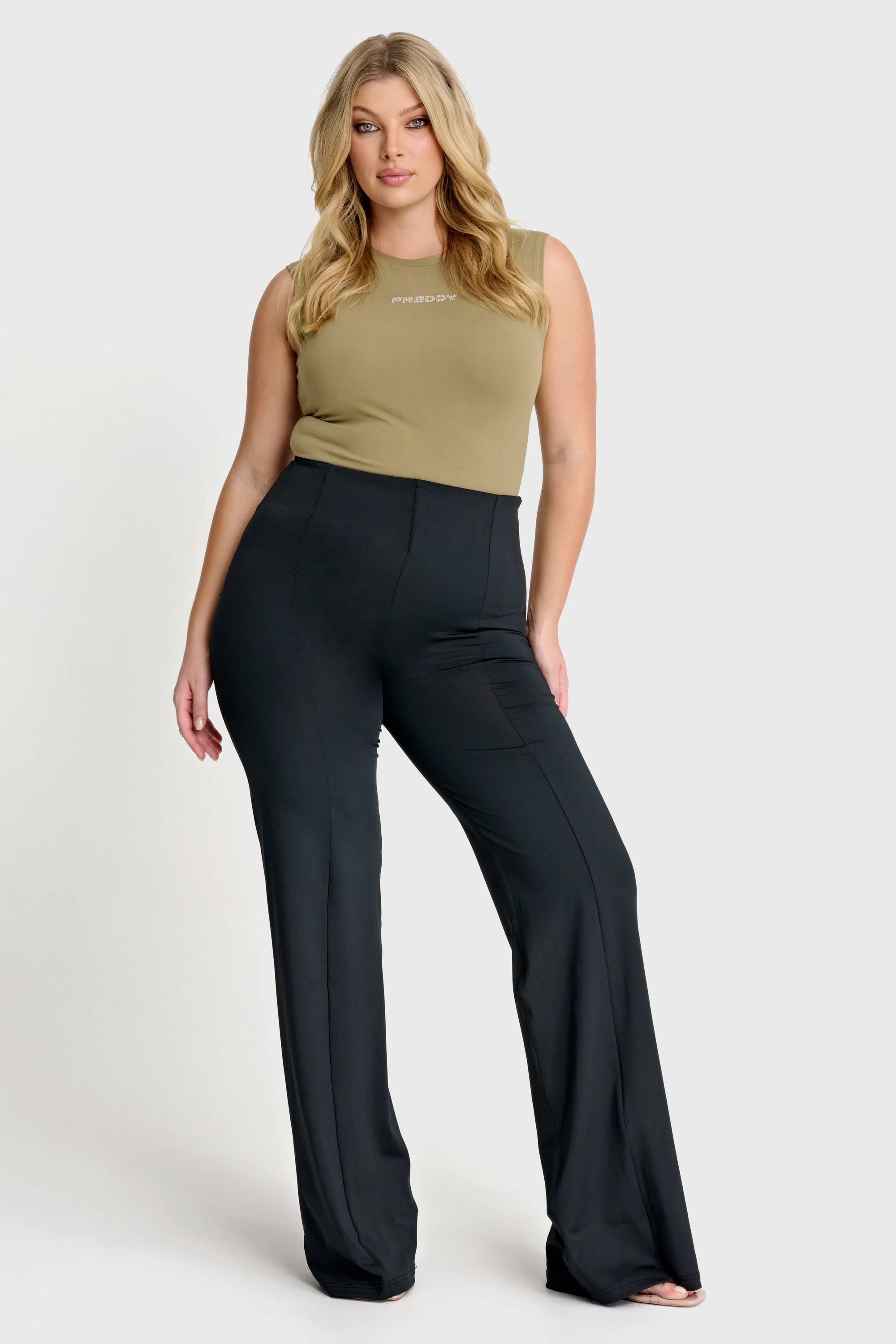 WRUP DIWO Boss Wear - High Waisted - Wide Leg - Black 2