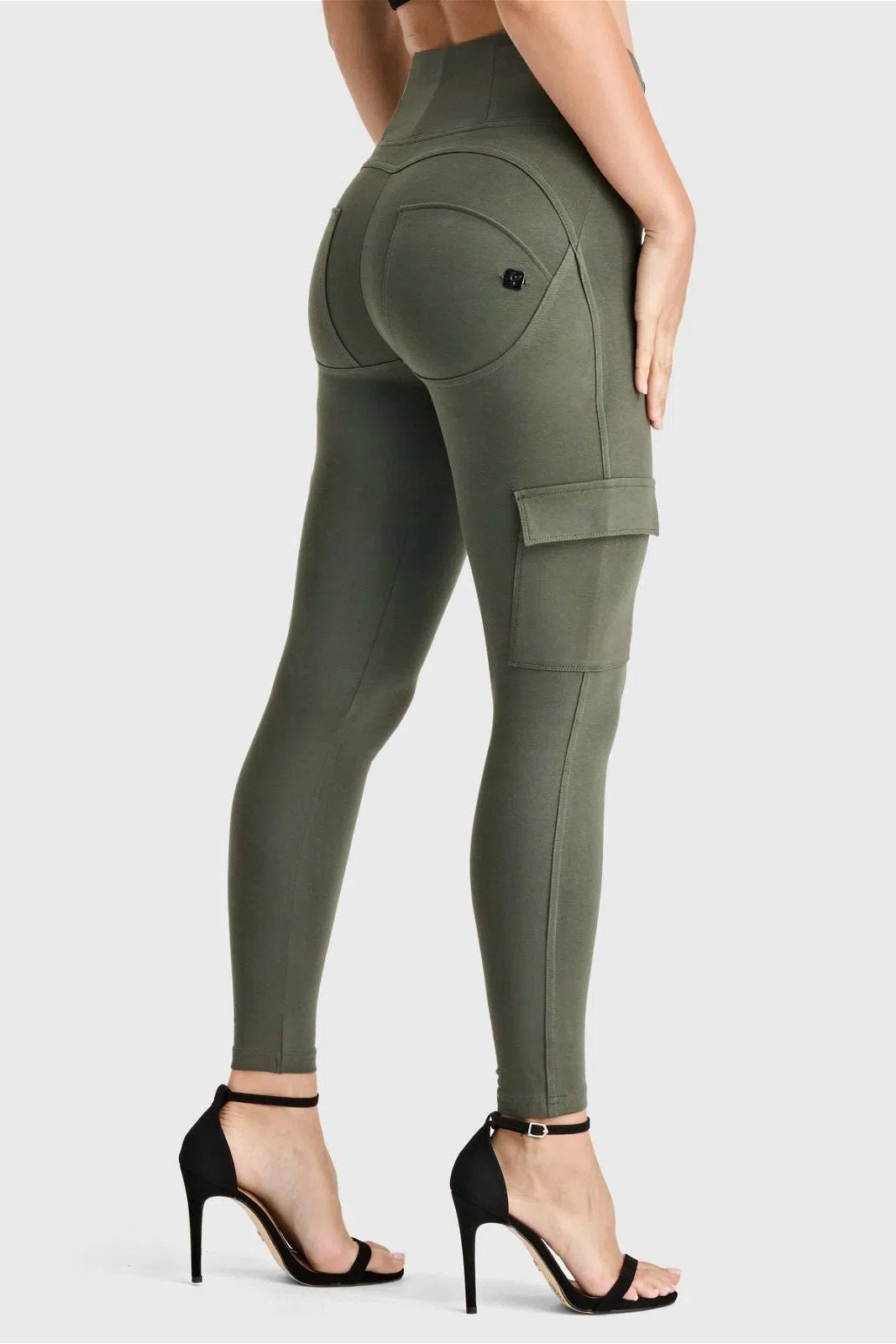 WR.UP® Cargo Fashion - High Waisted - 7/8 Length - Military Green 1