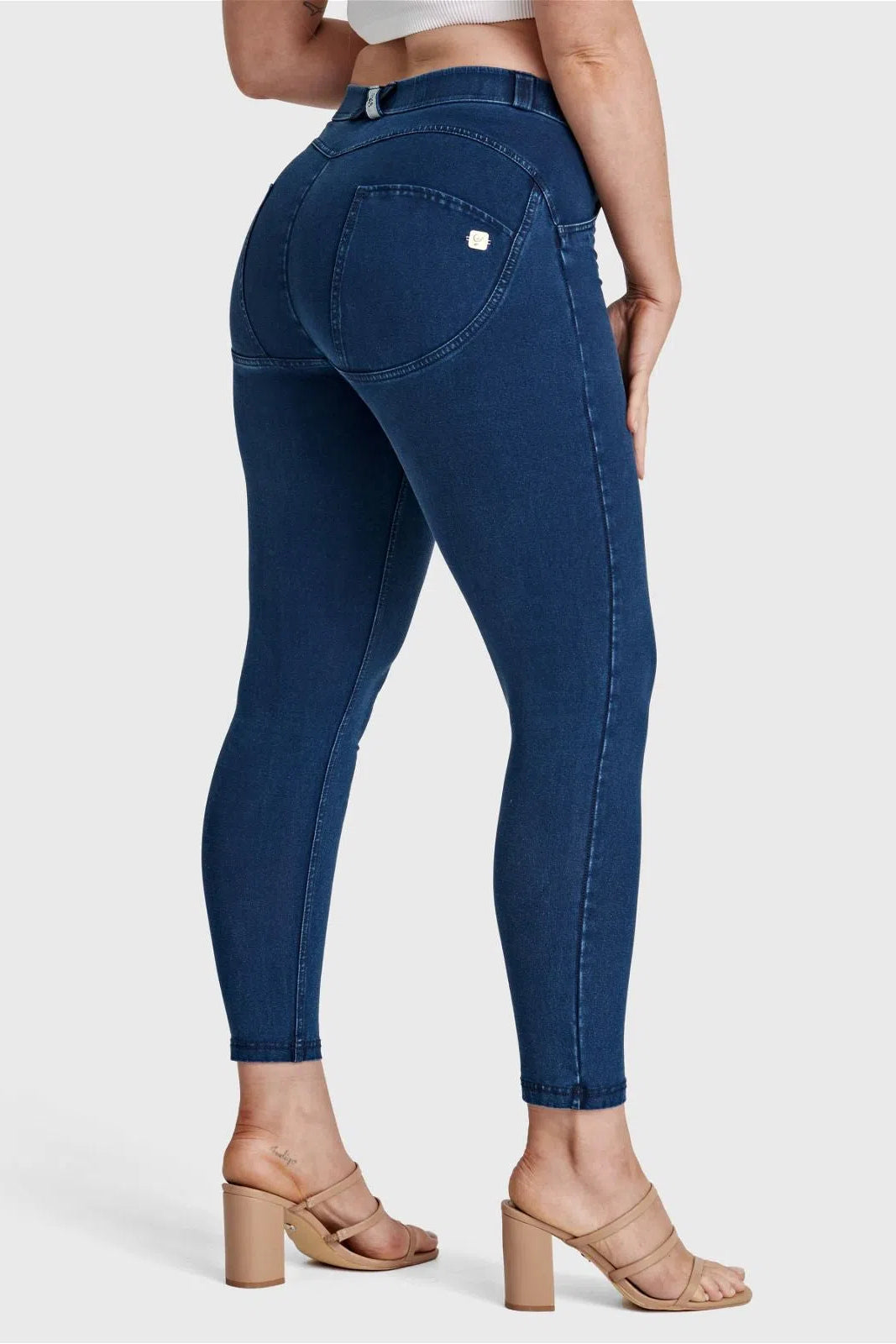 WR.UP® Curvy Denim - High Waisted - 7/8 Length - Blue + Blue Stitching 1