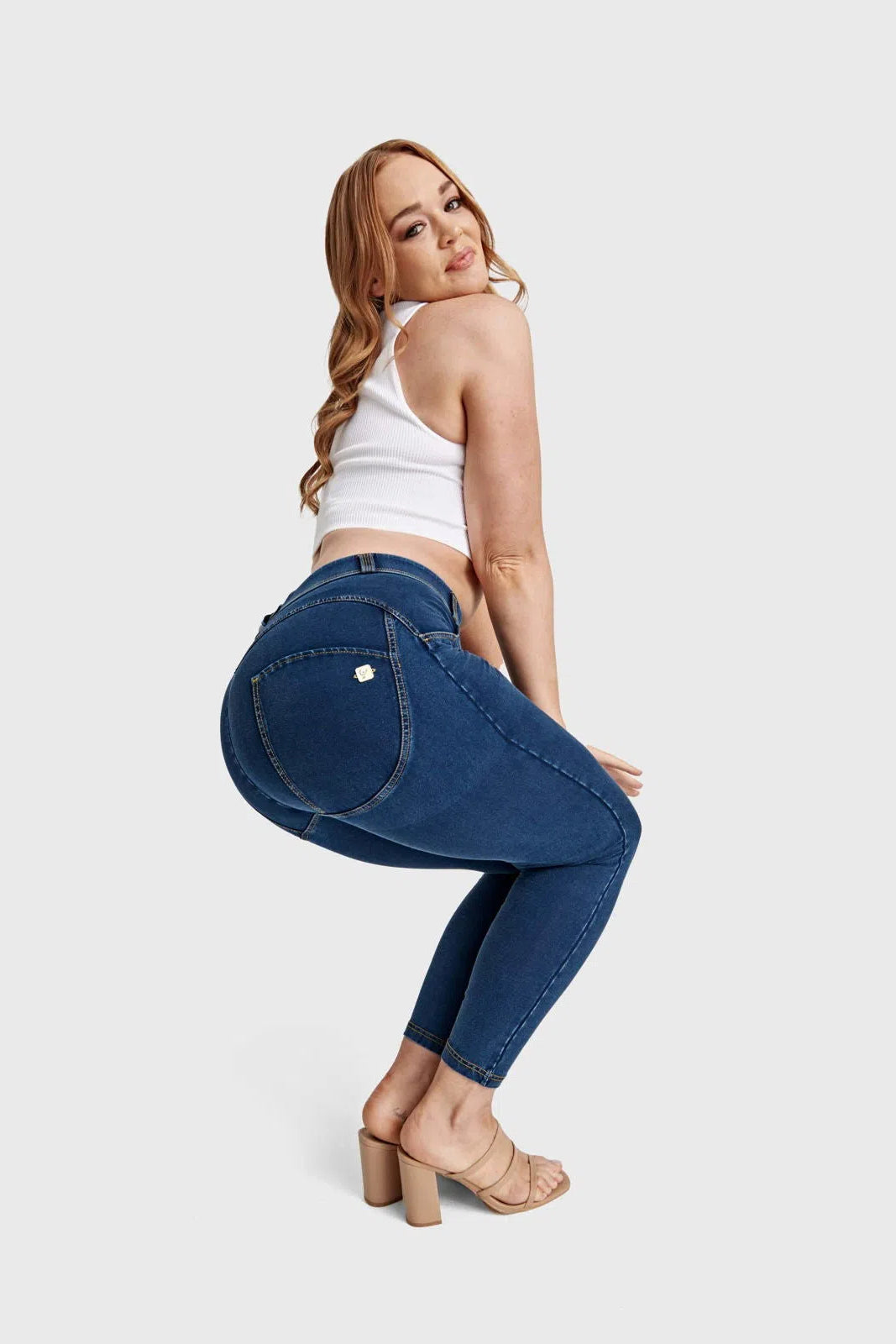 WR.UP® Curvy Denim - High Waisted - 7/8 Length - Dark Blue + Yellow Stitching 3