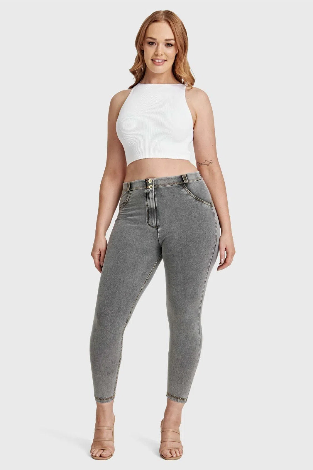 WR.UP® Curvy Denim - High Waisted - 7/8 Length - Grey + Yellow Stitching 3