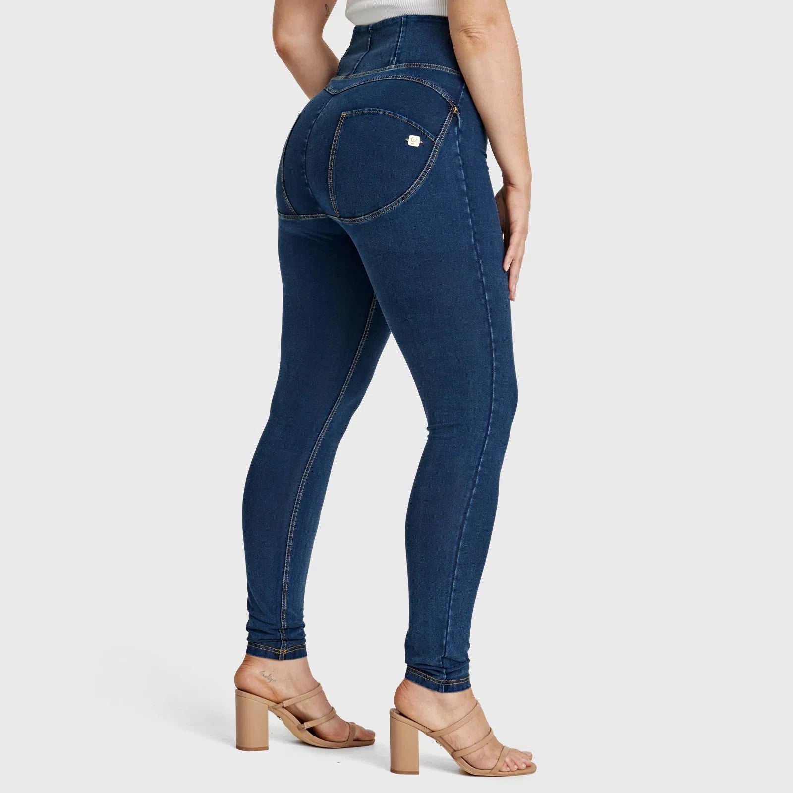 WR.UP® Curvy Denim - Zip High Waisted - Full Length - Dark Blue + Yellow Stitching 1