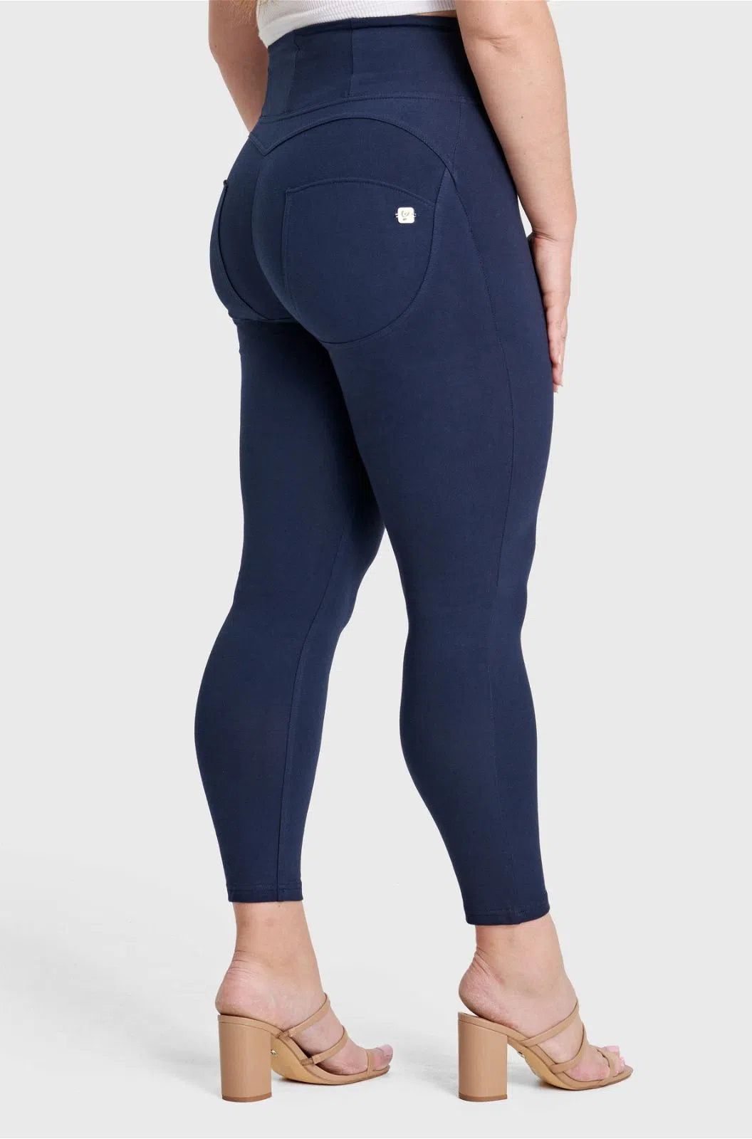 WR.UP® Curvy Fashion - Zip High Waisted - 7/8 Length - Navy Blue