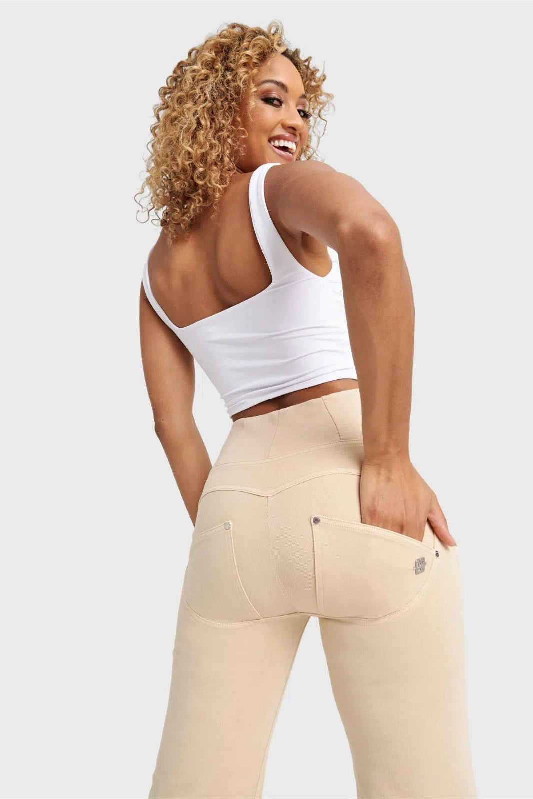 WR.UP® SNUG Jeans - High Waisted - Cropped - Beige 3