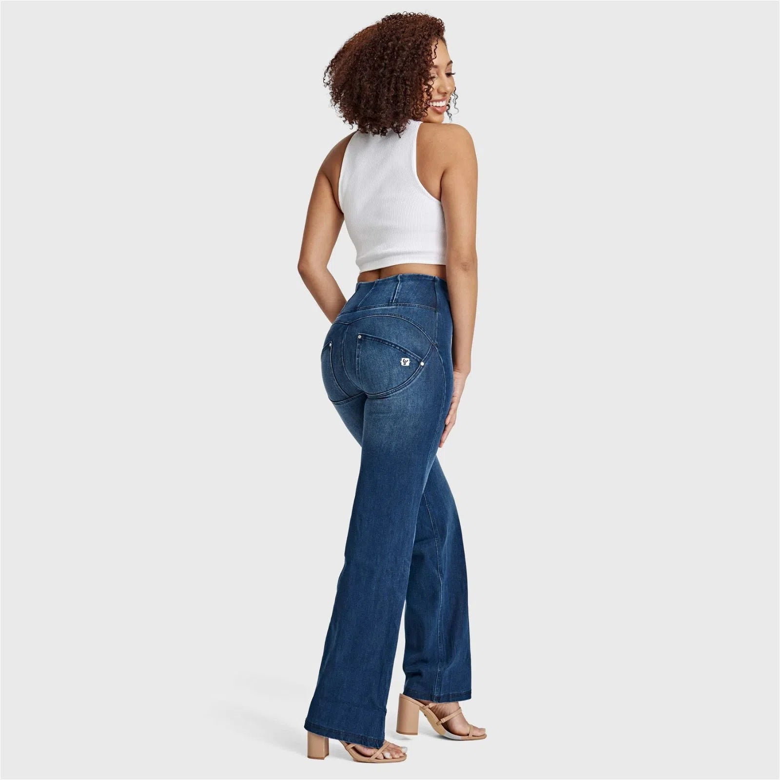 WR.UP® SNUG Jeans - High Waisted - Flare - Dark Blue + Blue Stitching 3