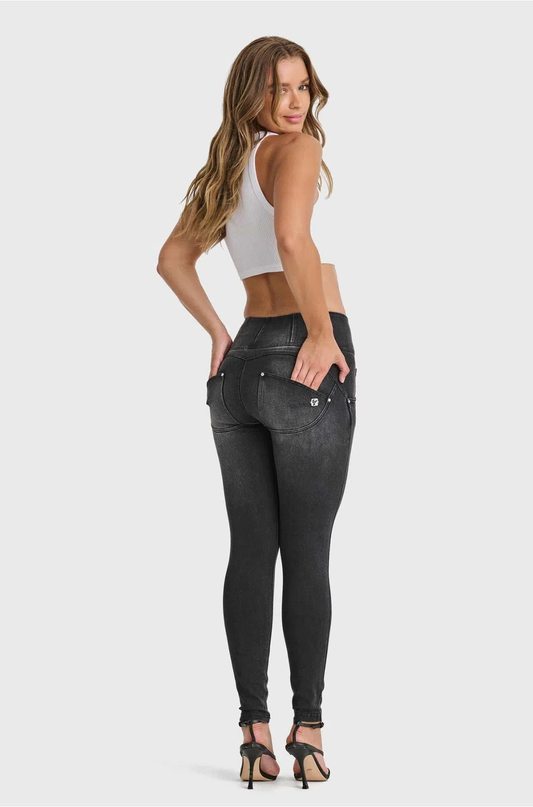 WR.UP® SNUG Jeans - High Waisted - Full Length - Black + Black Stitching