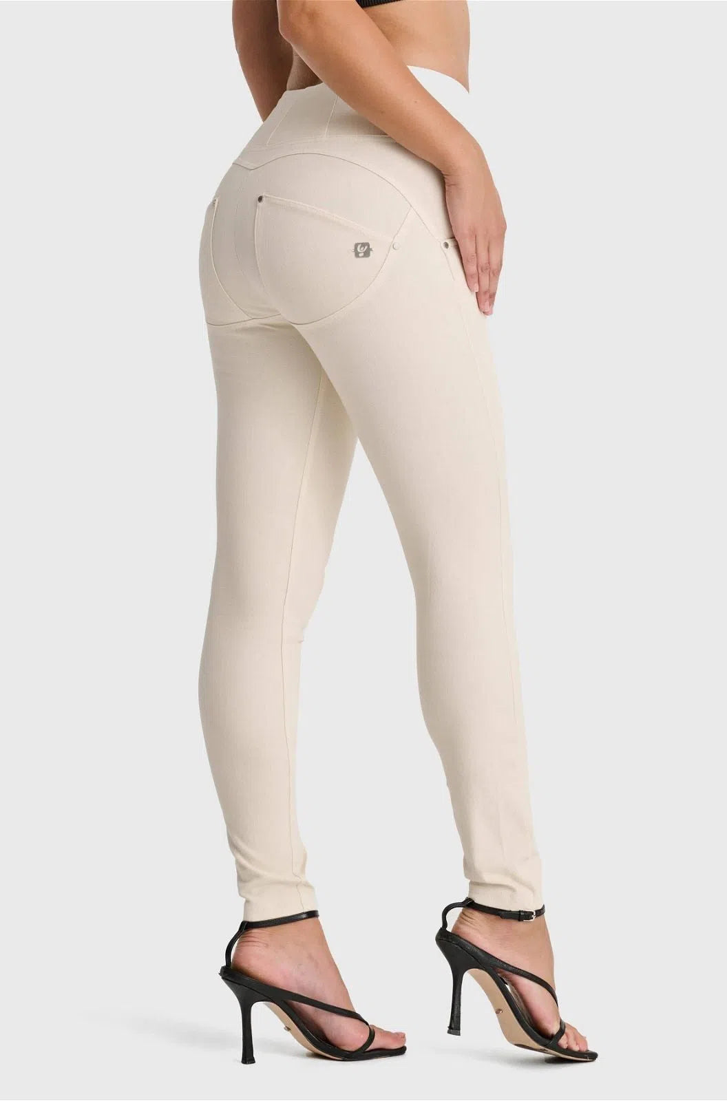 WR.UP® SNUG Jeans - High Waisted - Full Length - Ivory