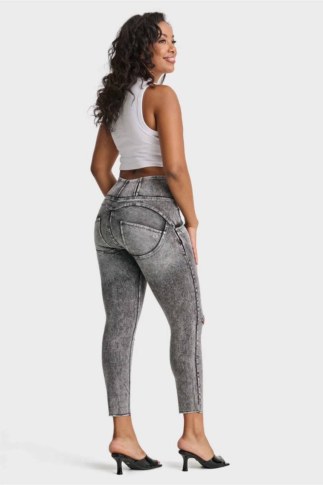 WR.UP® SNUG Ripped Jeans - High Waisted - 7/8 Length - Grey Stonewash + Grey Stitching 3